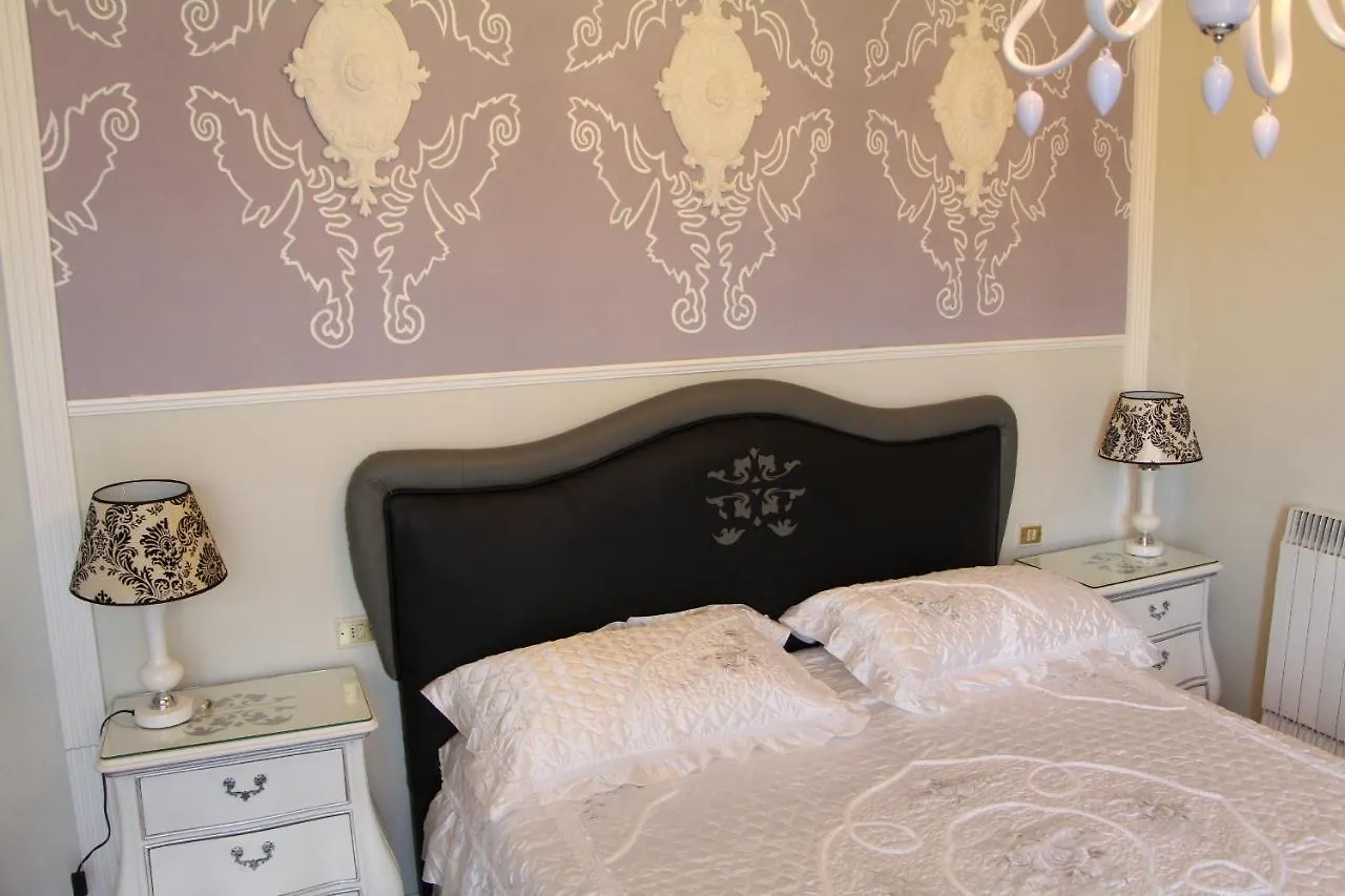 Apartment B&B Giorno E Notte Pisa Italy